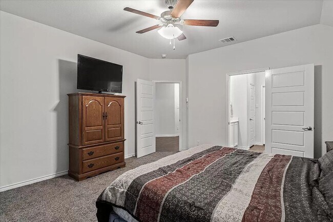 Building Photo - Walk to Royse City High and Buc-ee’s—this gorgeous home features an open layout, massive quartz k...
