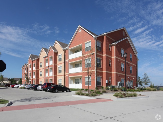 Primary Photo - Kelly Park Apartments