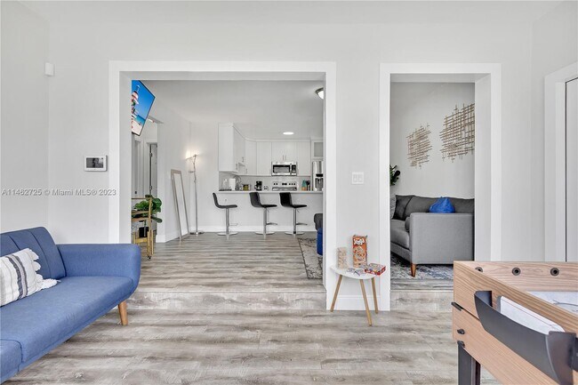 Foto del edificio - 928 NW 66th St