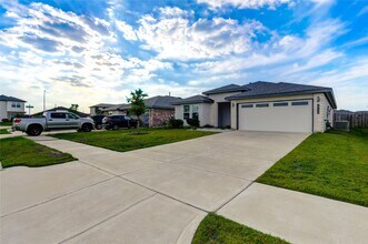 Building Photo - 29430 Travis Trace