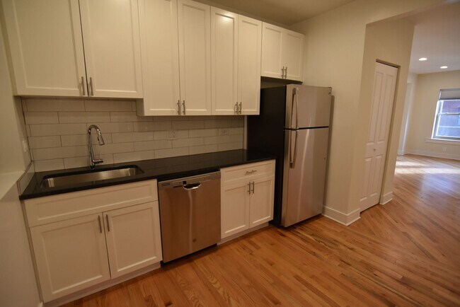 Foto del edificio - 1746 W North Shore Ave