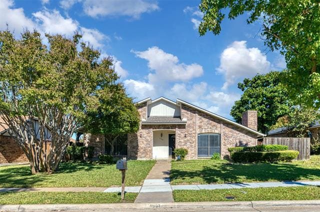 Foto principal - 4537 Fremont Ln