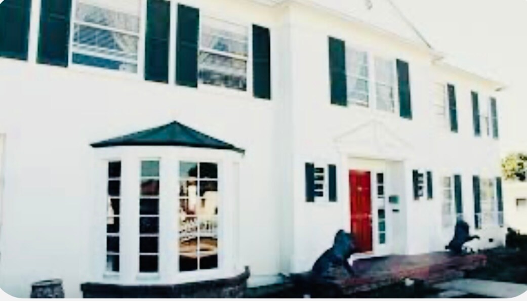 Foto principal - 1932 Rochester Cir