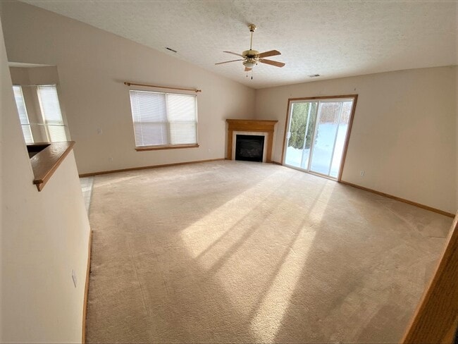 Foto del edificio - 1120 Chaucer Cir