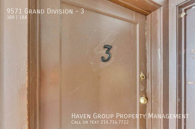 Foto del edificio - 9571 Grand Division Ave