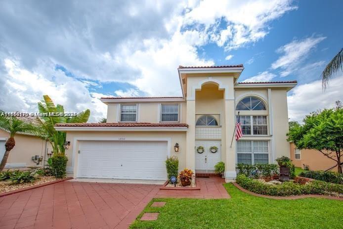 Foto principal - 13704 NW 23rd Ct