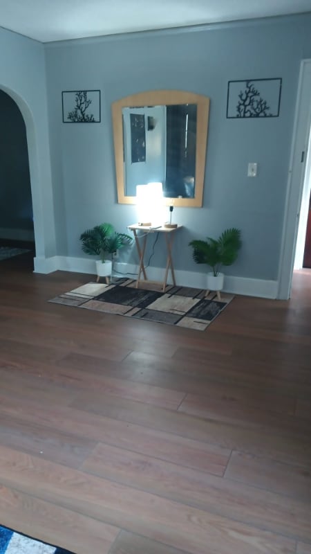 Foto del edificio - 325 Voorheis St
