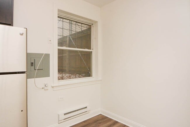 Building Photo - 2936 W Palmer St