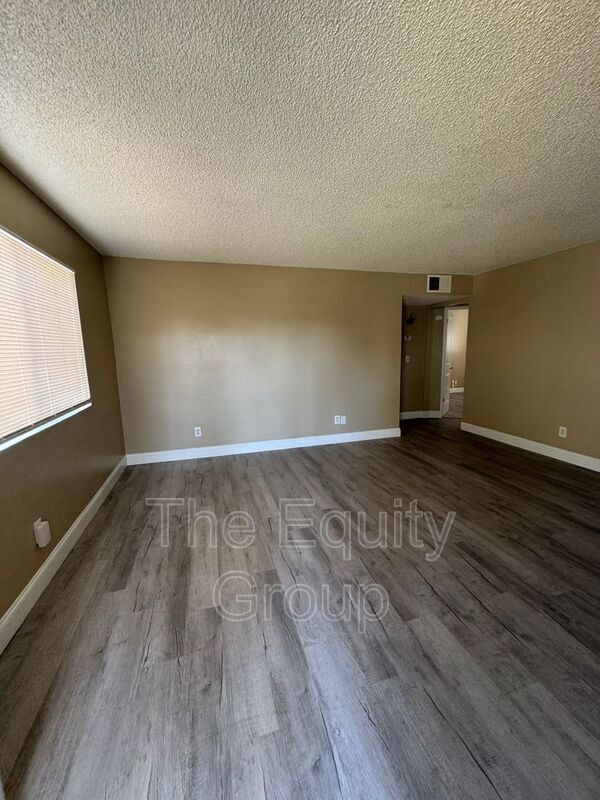 Foto del edificio - 624 N Garden St