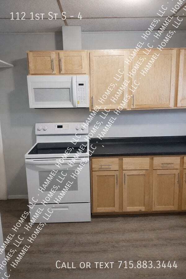 Foto del edificio - 112 1st St S