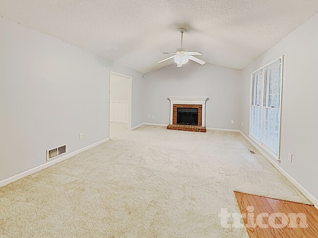 Building Photo - 5394 Telford Ct