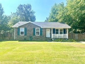 Building Photo - 634 Inver Ln