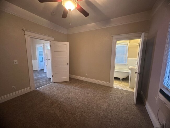 Building Photo - Updated 2 Bedroom with Office and Yard in the Heart of Midtown