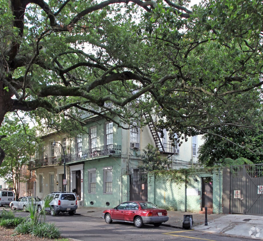 908910 Esplanade Ave, New Orleans, LA 70116 Apartments in New