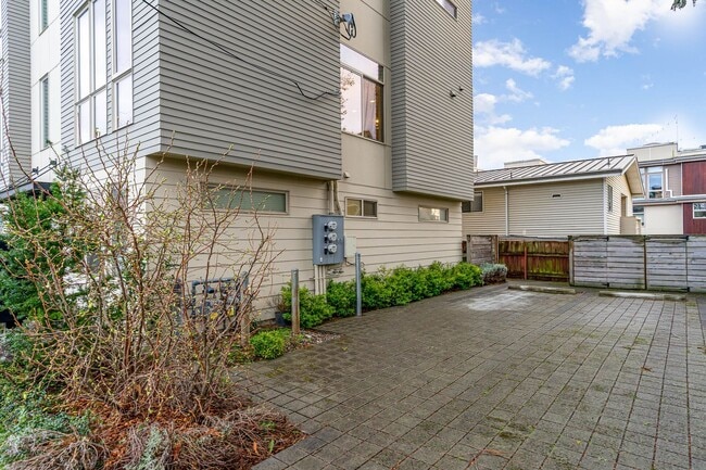 Photo - 3Bd/2.5Ba Seattle Home