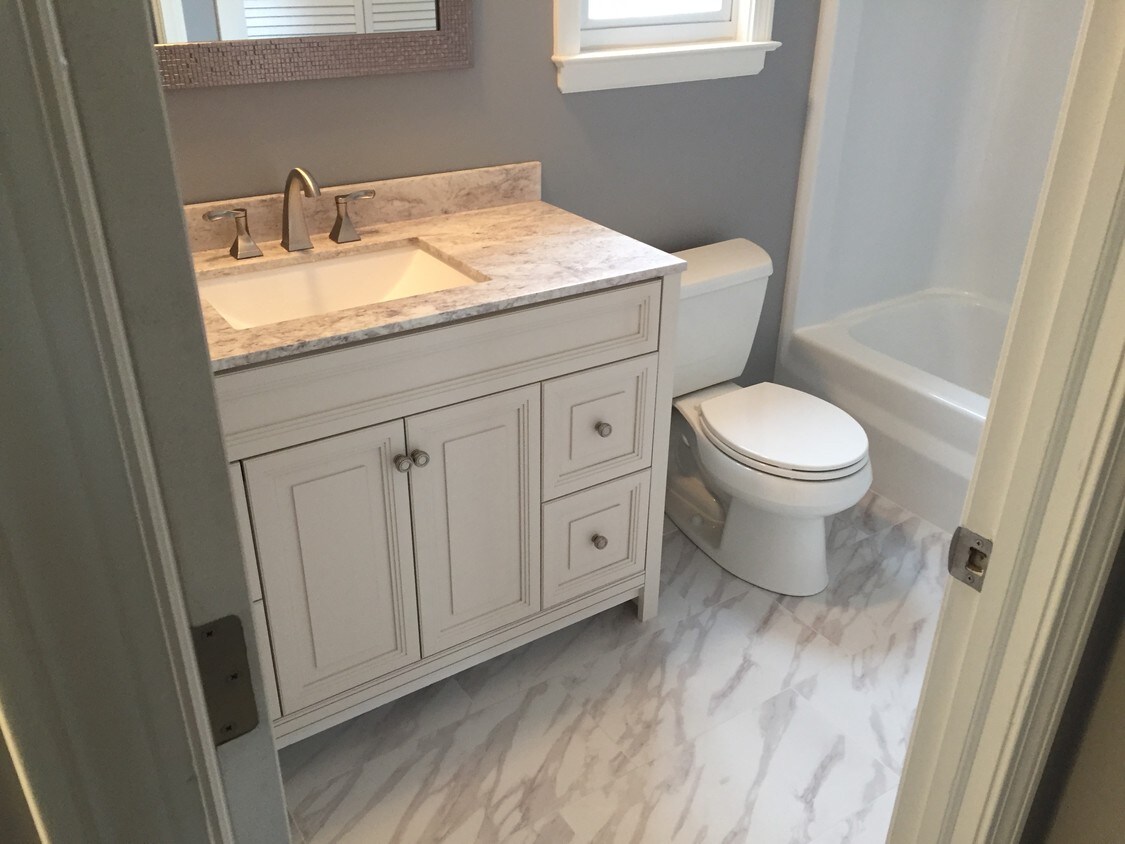 Bathroom - 32 Willieb St