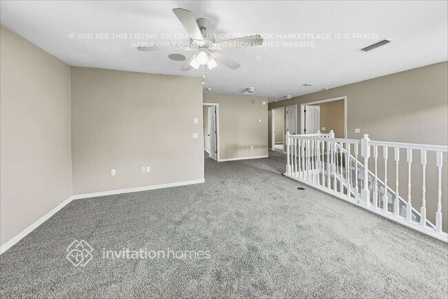 Building Photo - 11006 Golden Silence Dr