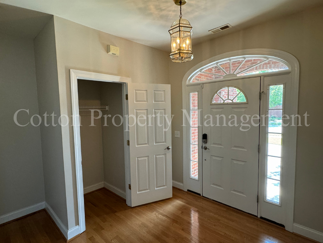 Building Photo - 3BR/2BA home in Marsh Oaks/Marymount commu...