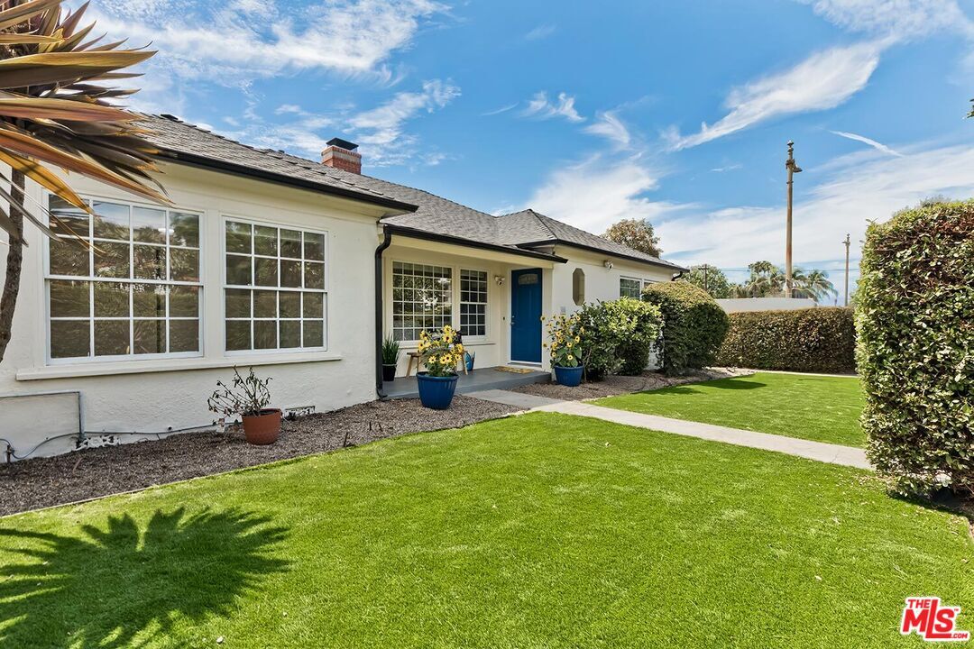 Primary Photo - 2201 Linnington Ave