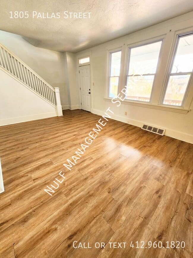 Photo - 1805 Pallas St House