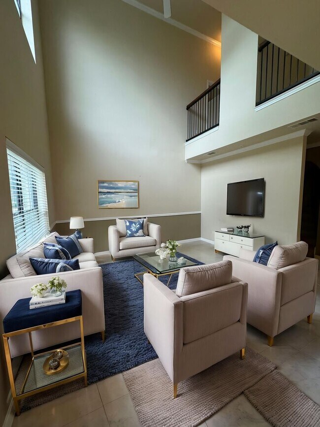 Foto del edificio - GREAT LOCATION NEAR MEDICAL & USAA | 3 BEDS | 3.5 BATHS