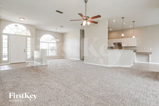 Foto del edificio - 2352 Longmont Dr