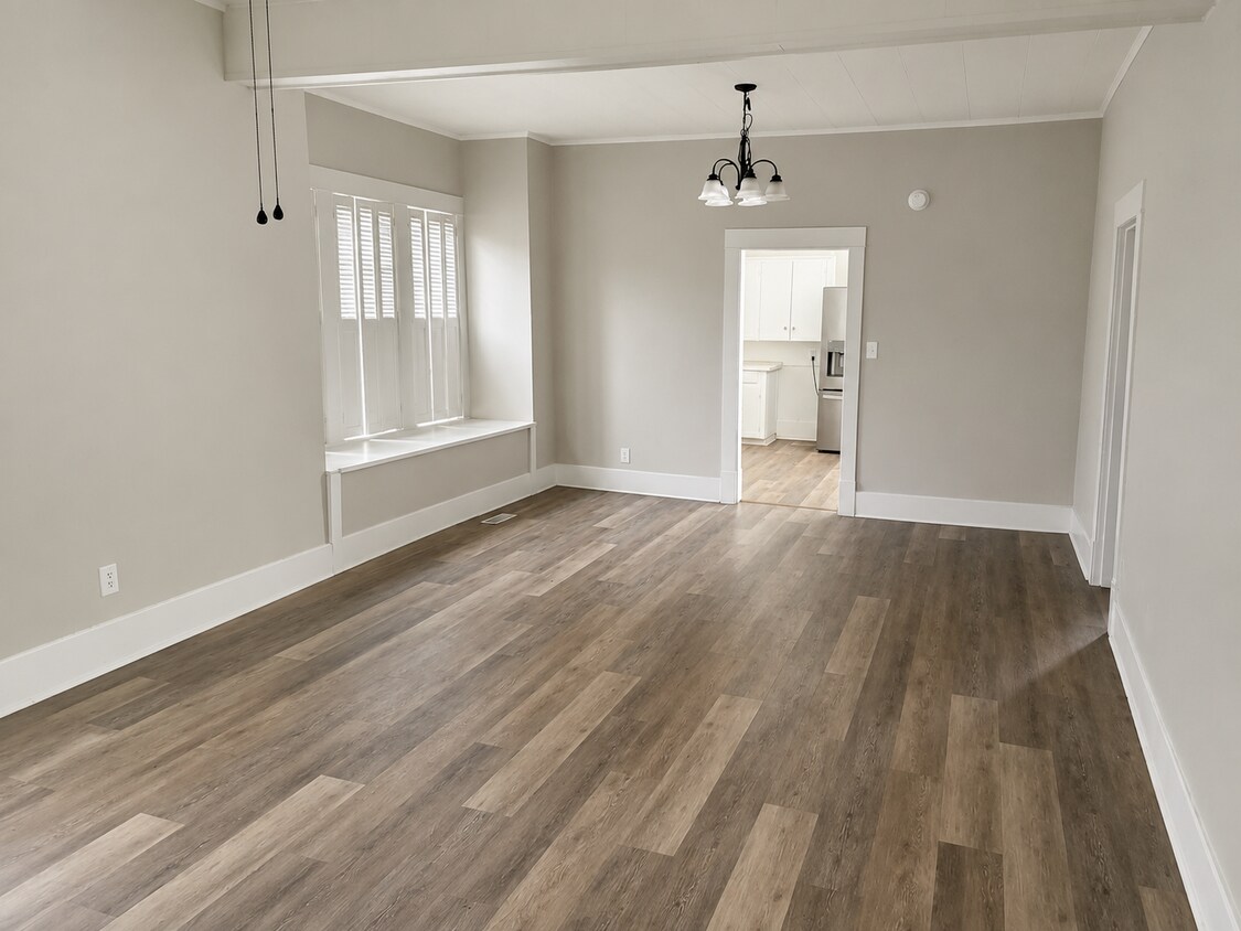 Foto del edificio - 221 3rd Ave NW