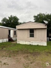 Building Photo - 541 Simmons Dr