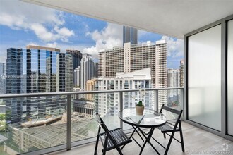 Building Photo - 1300 Brickell Bay Dr