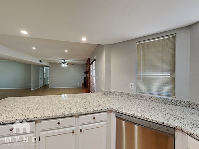 Foto del edificio - 19028 N 7th Dr