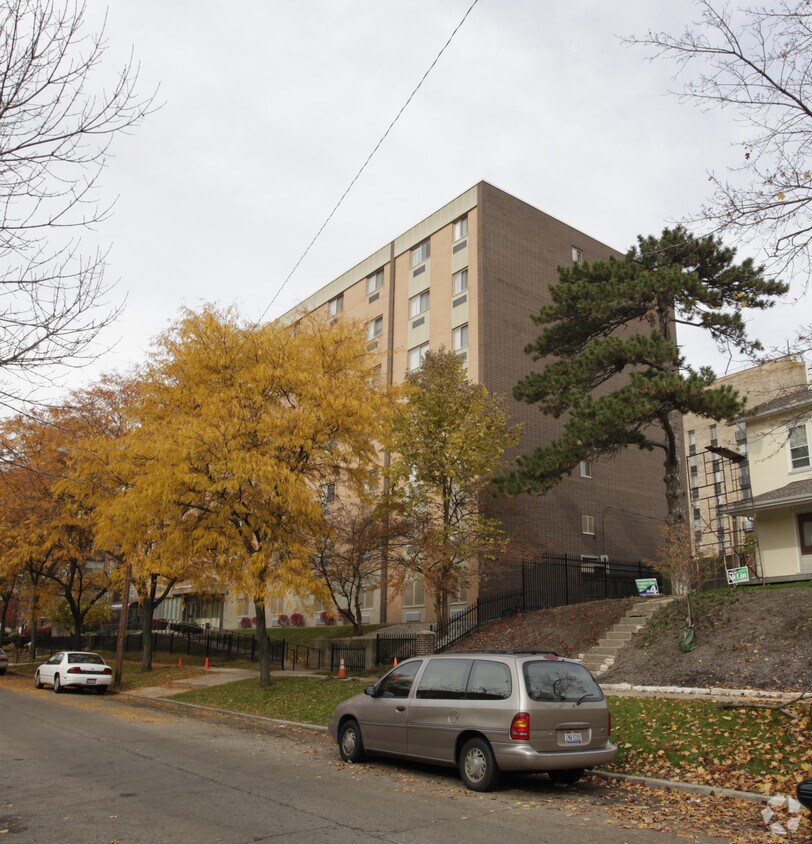 Foto del edificio - The Metropolitan
