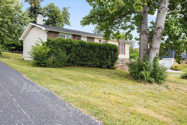 Foto del edificio - 4015 Shady Oak Drive