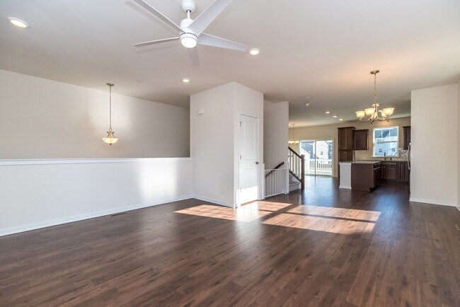 Building Photo - 1853 Boulder Dr