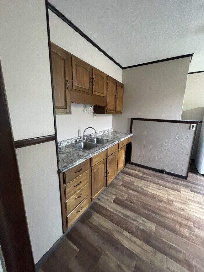 Foto del edificio - 3004 N 10th St (1/2 of a duplex)