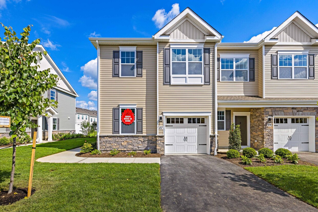 Primary Photo - 27 Coburgh Dr
