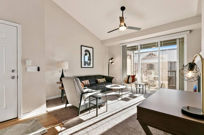 Building Photo - 2133 Krisron Rd