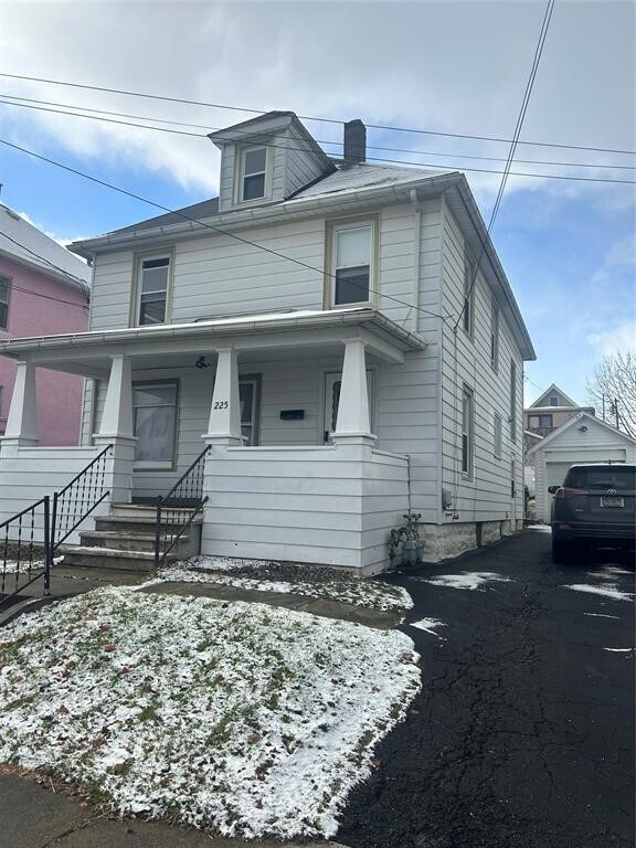 Foto principal - 225 Hill Ave