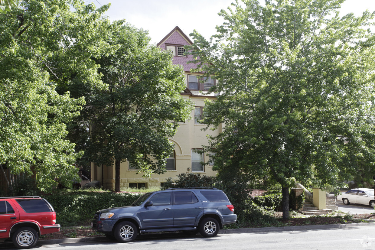 Building Photo - Ginger Quill Apartments