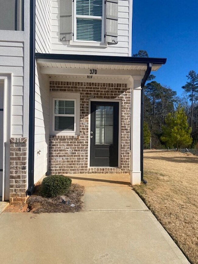 Building Photo - 370 Sumac Trail - Canton Park