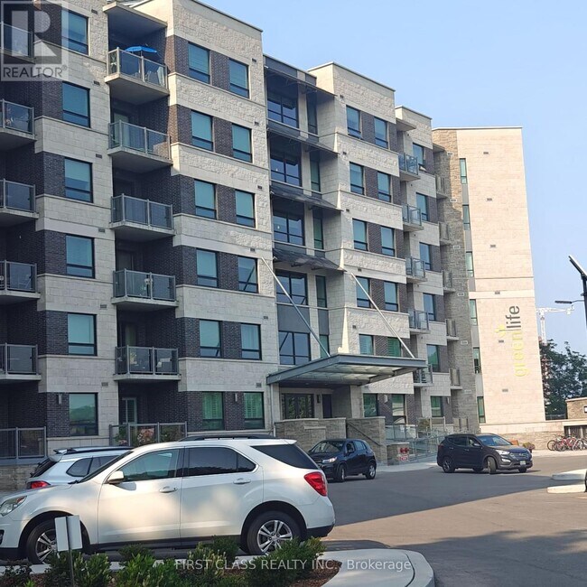 Photo du bâtiment - 383-383 Main St E