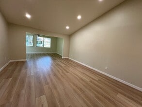 Building Photo - 13312 Village 13