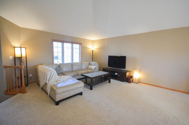 Foto del edificio - Incredible home in desirable Hart Farms location!