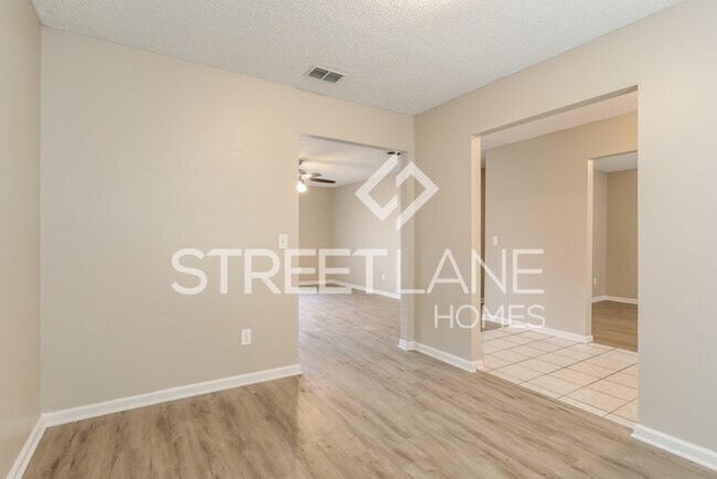 Building Photo - NOW OFFERING HALF OFF FIRST FULL MONTH!