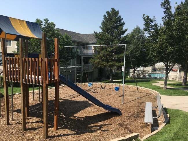 Foto del edificio - 3 Bed, 2 Bath in Orem - with pool access!