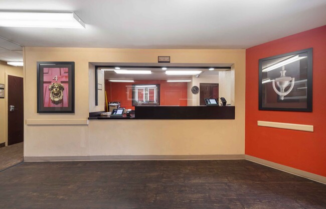 Building Photo - Furnished Studio-Oklahoma City - Airport