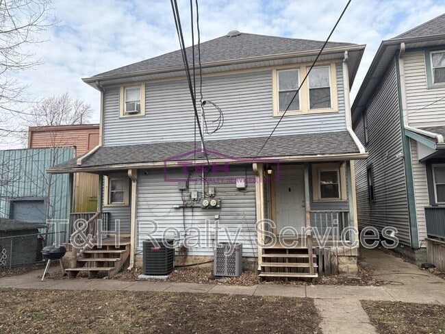 Building Photo - 2107 E Michigan St