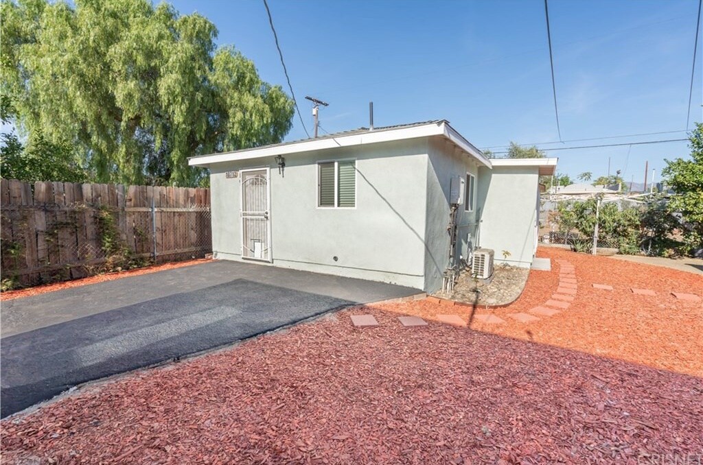 10712 Ilex Ave, Pacoima, CA 91331 House Rental in Pacoima, CA