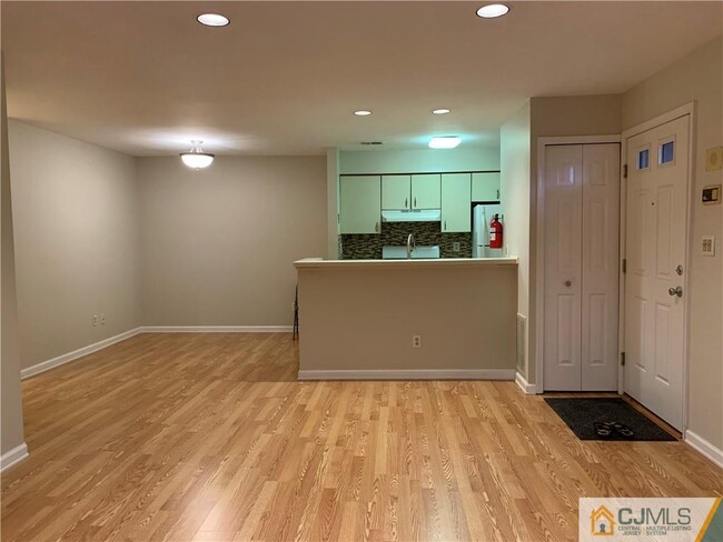 Building Photo - 428 Meade Ct