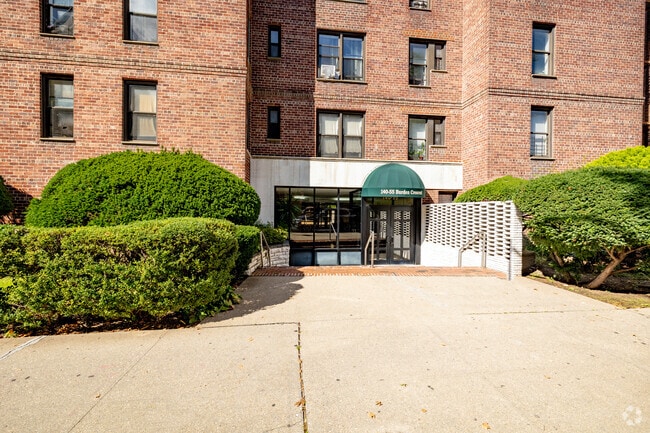 Building Photo - Briarfield