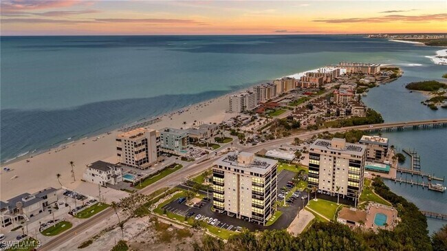 Foto del edificio - 26171 Hickory Blvd